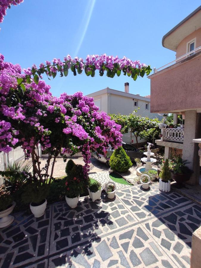 Apartmani Andrijana Ulcinj Esterno foto